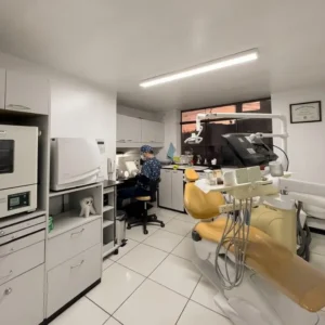 Area de esterilización Clínica Dental Huancayo